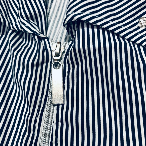 Romper with belt and front zipper🌼🌻 - Picture 3 of 7